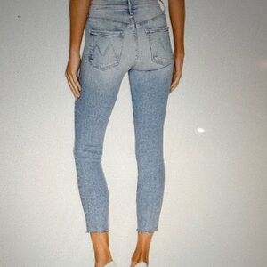 Mother Jeans The Stunner Ankle Fray size 27